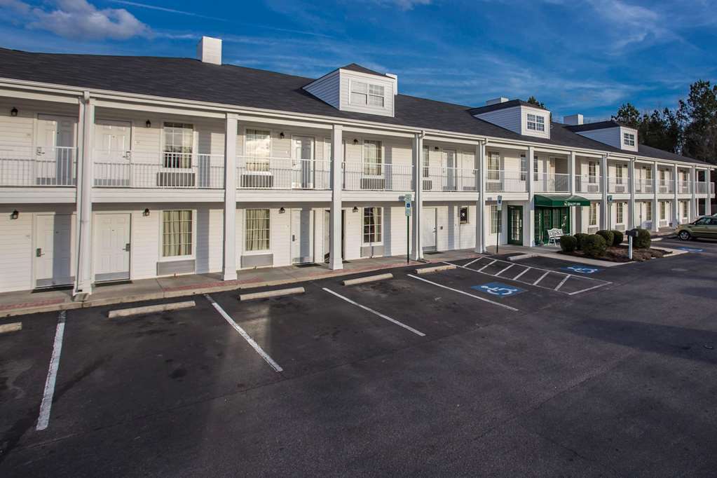 Quality Inn Laurinburg Exteriör bild